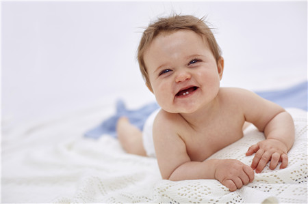 宝宝有胎记是什么原因造成的 宝宝胎记是怎么形成的
