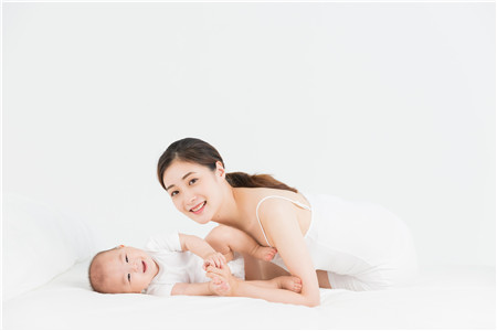 宝宝遗传的扁平足可以矫正吗 宝宝扁平足怎么治疗