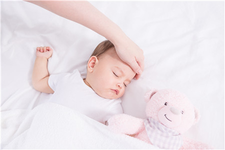 八个月宝宝得手足口病怎么办 手足口病怎么治疗