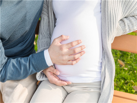 孕妇经常跷二郎腿的危害