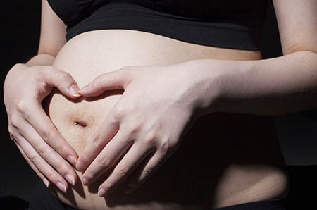 产妇难产跳楼，什么情况下适合选择剖腹产？