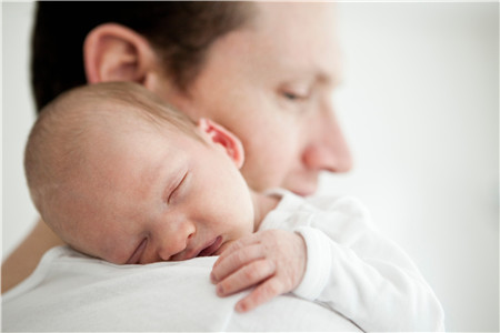 婴儿脑震荡初期表现 婴儿脑震荡早期有哪些症状