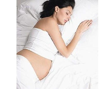 孕妇正确的睡姿才有利胎儿发育胎儿发育