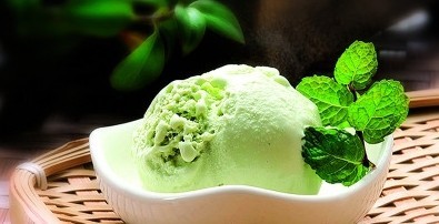 夏季自制冰淇淋 方法简单味道美