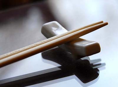 一次性筷子可诱发肝癌？