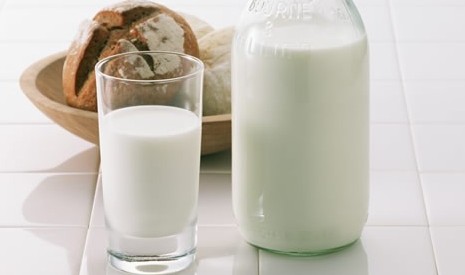 提醒：孕前女性少喝低脂牛奶