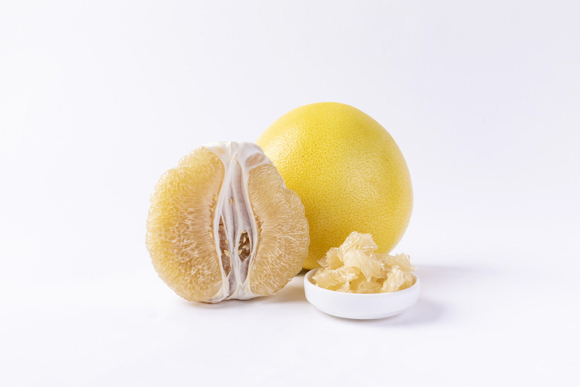 柚子中间有透明胶状物是怎么回事-柚子剥开有像桃胶一样的东西是怎么回事