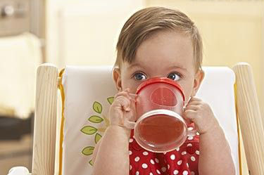 冬季干燥 宝宝每天应该喝多少水宝宝冬季养生