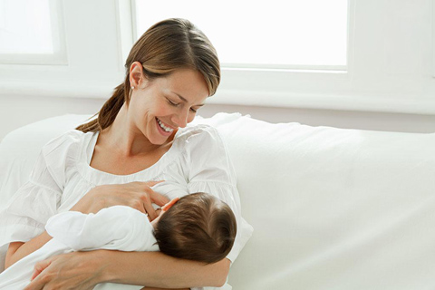 哺乳期妈妈吃什么好 五大营养素影响乳汁质量哺乳期