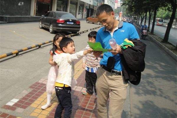 孩子多大可以打暑期工 学生打暑假工要小心陷阱！