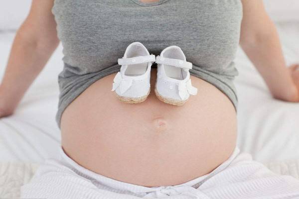 怀孕42周还没生正常吗 过期胎儿是否像过期食物样