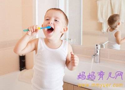 不同年龄段的宝宝刷牙方法