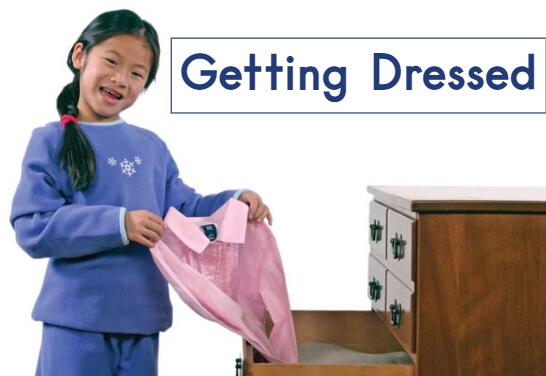 《Getting Dressed穿衣》英语绘本故事pdf资源免费下载