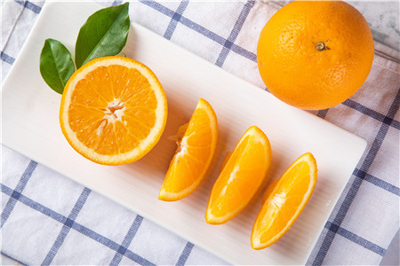 宝宝低烧能吃橙子吗