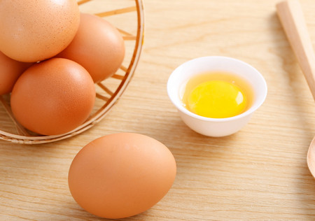 宝宝喉咙化脓可以吃鸡蛋吗