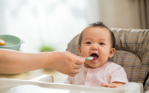 宝宝营养不良那个会出现哪些症状？