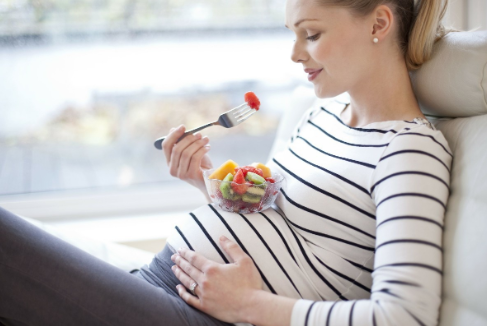 怀孕2个月的孕妈适合吃什么营养高的水果？