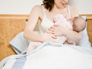 产妇催乳吃什么好？五款产妇催奶食谱推荐哺乳期