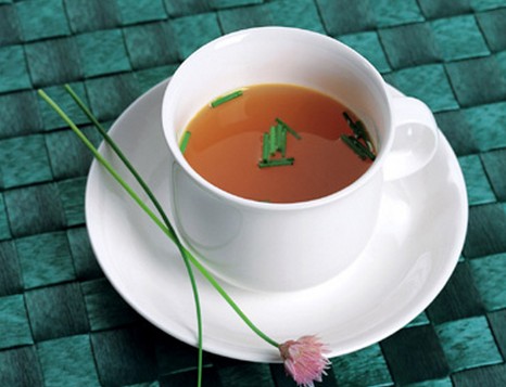 春天喝红茶好还是绿茶好春季养生