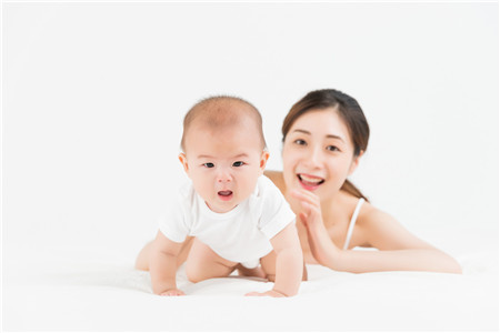 开发宝宝智力的方法 多对宝宝进行感官训练有助于开发智力