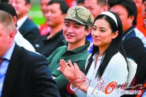 刘璇被爆今年1月份在美国结婚 男友是副教授娱乐明星