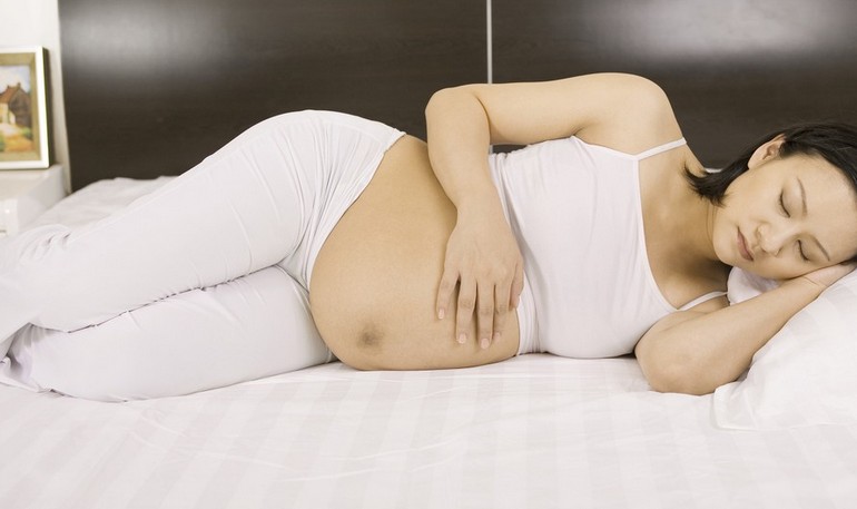 孕妈妈小腿抽筋有预示孕妇疾病