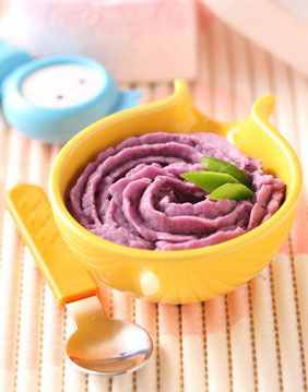 宝宝防秋燥食谱：紫薯粥秋季养生