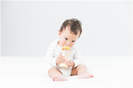 宝宝自控能力培养 婴儿自控力早期发展的五个阶段