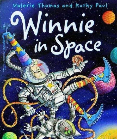 《Winnie In Space》中英双语绘本pdf资源免费下载