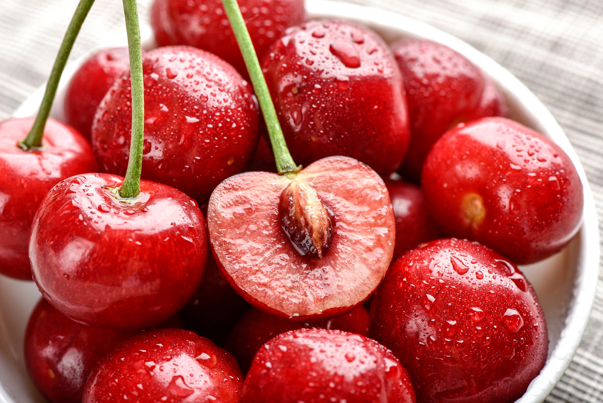 卡路里最低的水果排行-什么水果是热量最低的