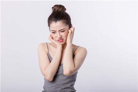 月经期间牙疼可以吃消炎药吗 经期可以吃药吗？2