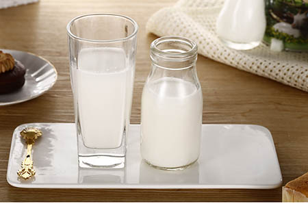 孕妇喝什么牛奶最好？每天喝多少牛奶合适？
