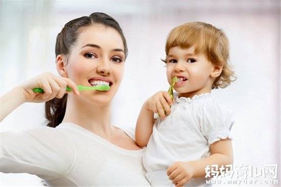 宝宝需要刷牙吗 宝宝几岁开始刷牙合适呢