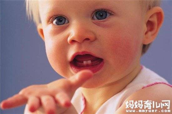 宝宝什么时候开始长牙 新爸妈必知的宝宝长牙5大阶段