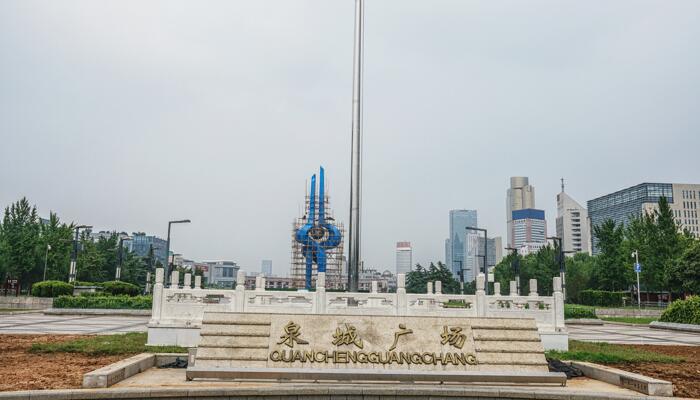 趵突泉再现趵突腾空 强降雨让趵突泉“止跌回升”