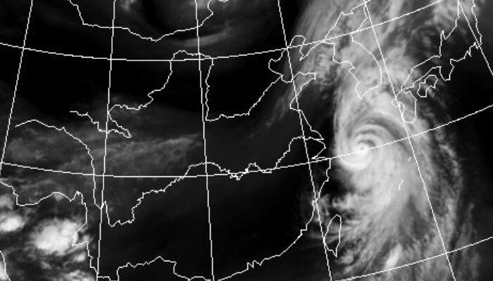 11台风轩岚诺今日最新卫星云图追踪：台风眼清晰结构完整对称