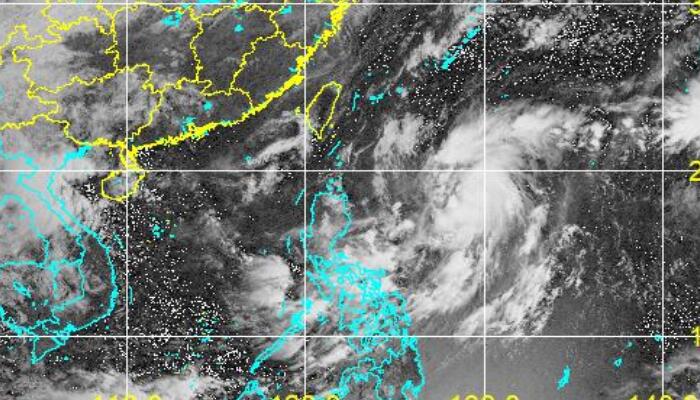 12号台风实时高清卫星云图更新： 云系比较散碎
